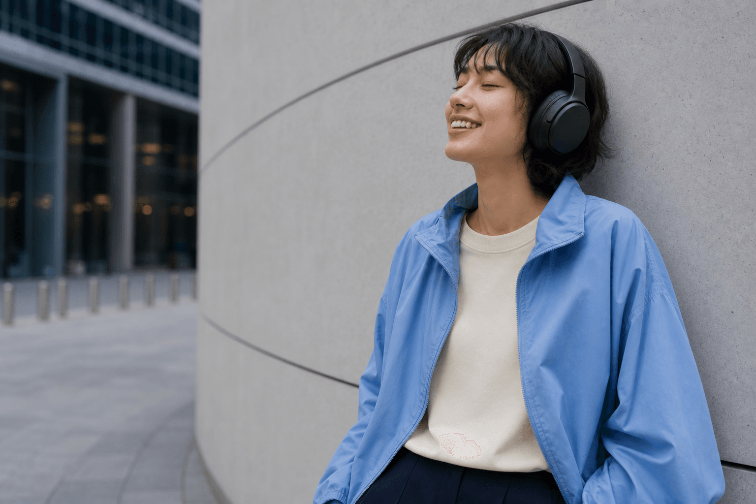 Best Buy audit — consumer electronics product lifestyle, downtown retail